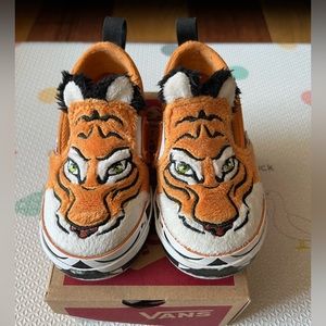 Vans X Project CAT Toddler Slip on Wild Tiger - Size 6